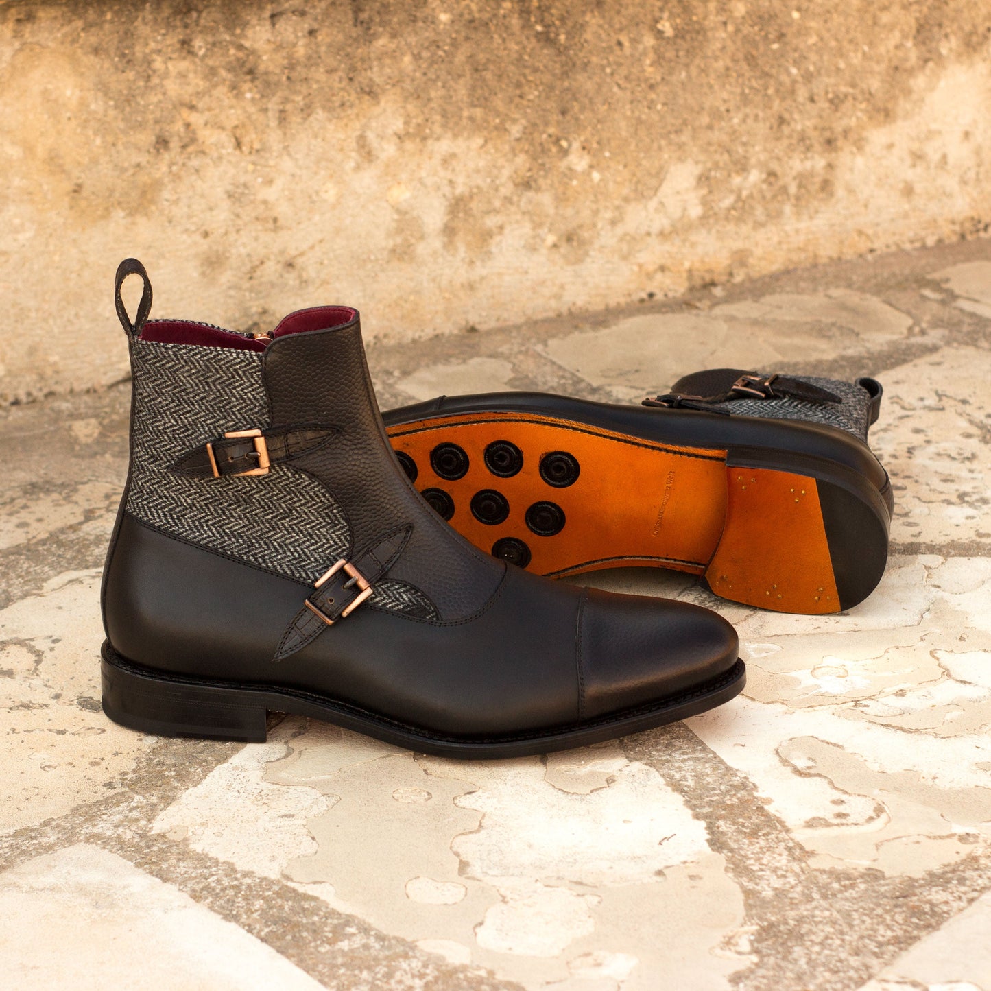 - OCTAVIAN - Unique Handcrafted Black Pebble Grain by Le Ruux