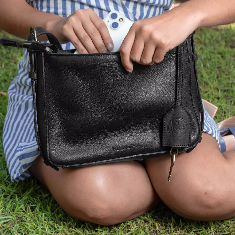Ellington Leather Crossbody Purse by Mission Mercantile Leather Goods