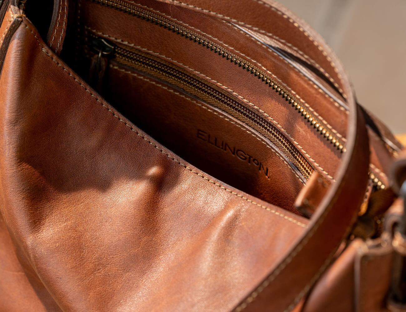 Ellington Leather Crossbody Purse by Mission Mercantile Leather Goods