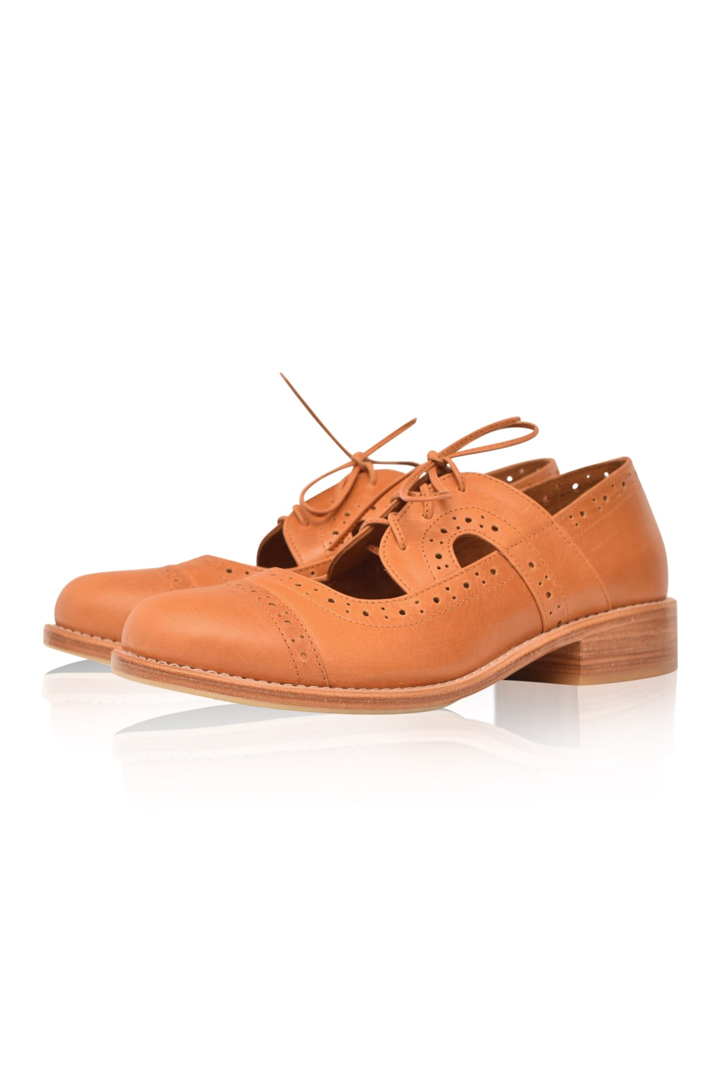Scandinavia Leather Oxfords by ELF