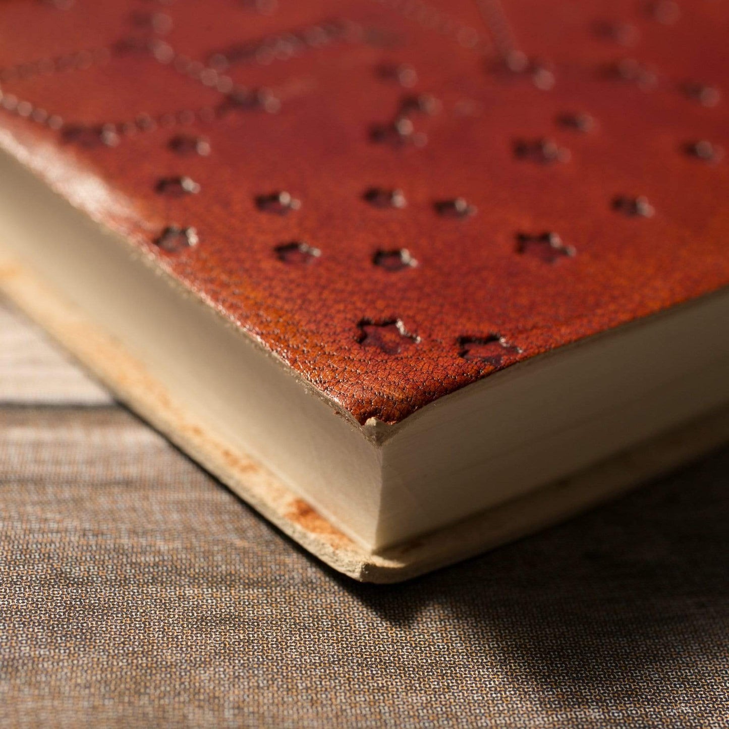 Important Nothings Jane Austen Quote 7x5 Leather Journal