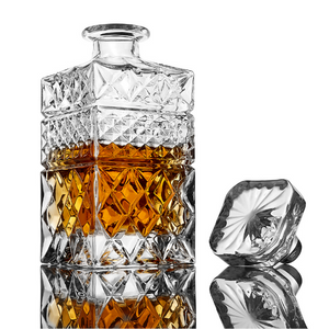 R.O.C.K.S. Whiskey Chilling Stones The Whiskey Decanter Gift Set