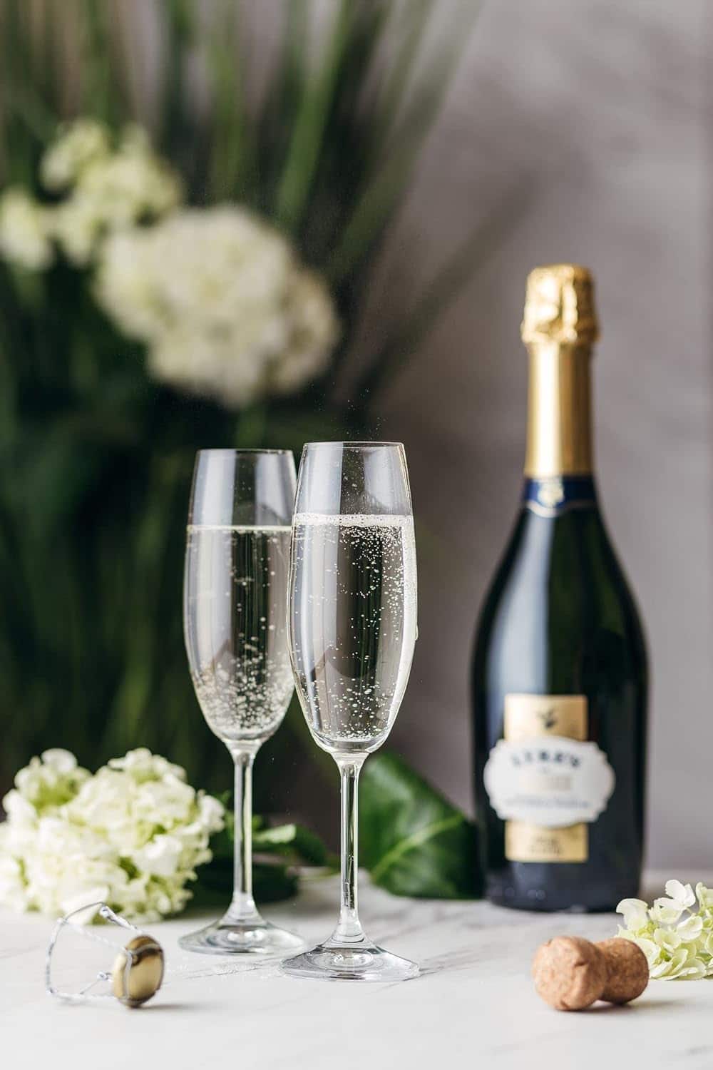 Lyre’s Classico Grande Non-Alcoholic Sparkling Wine Alternative