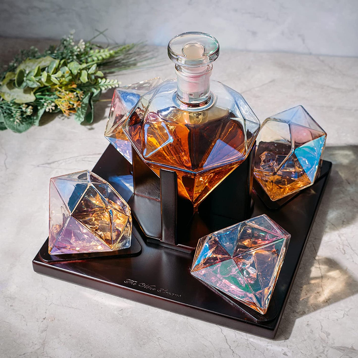 Diamond Decanter With 4 Diamond Glasses and Beautiful Mahogany Wooden Stand