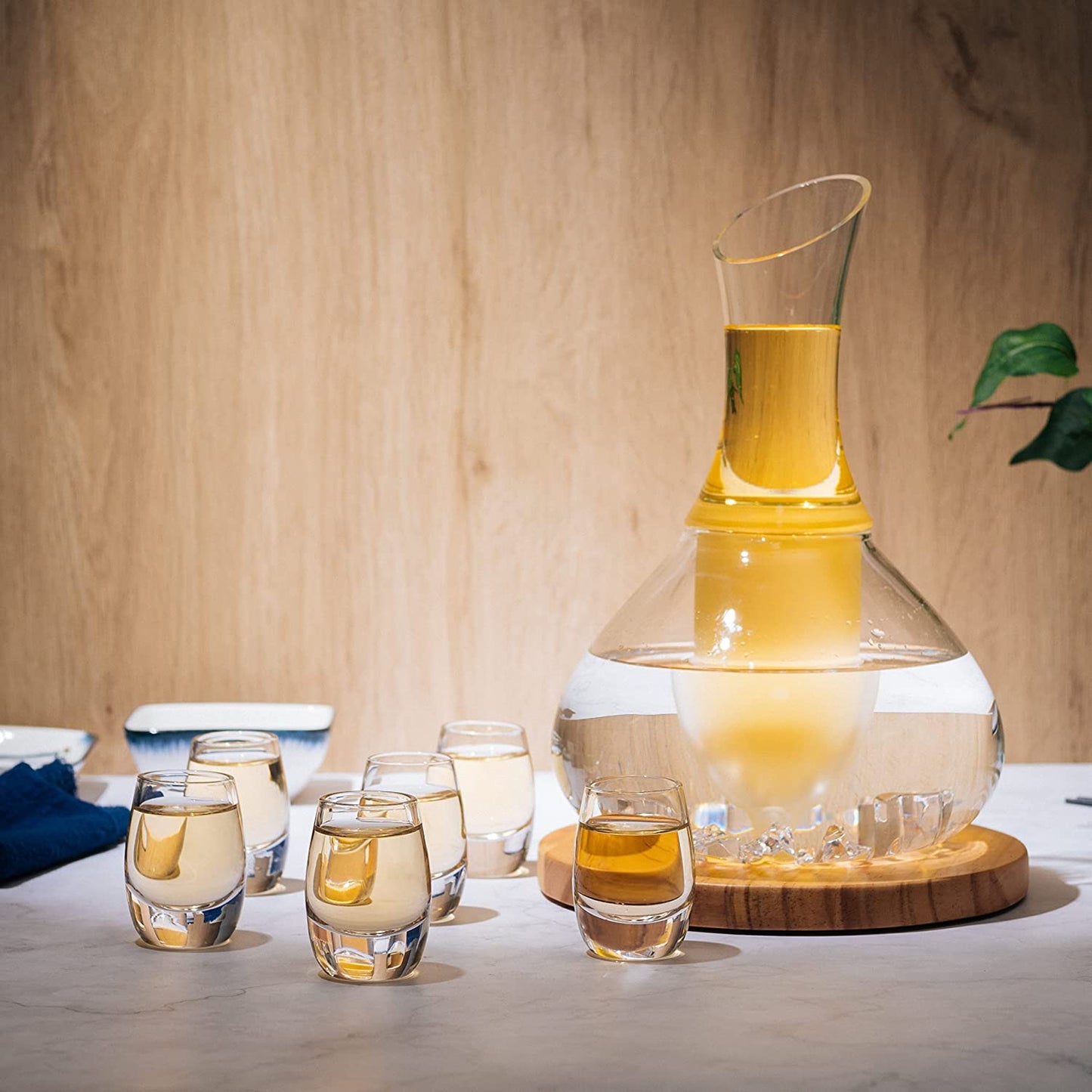 Carafe Set With 6  8.5 oz Glasses  For Warm or Cold Drinks with a Wooden Coaster